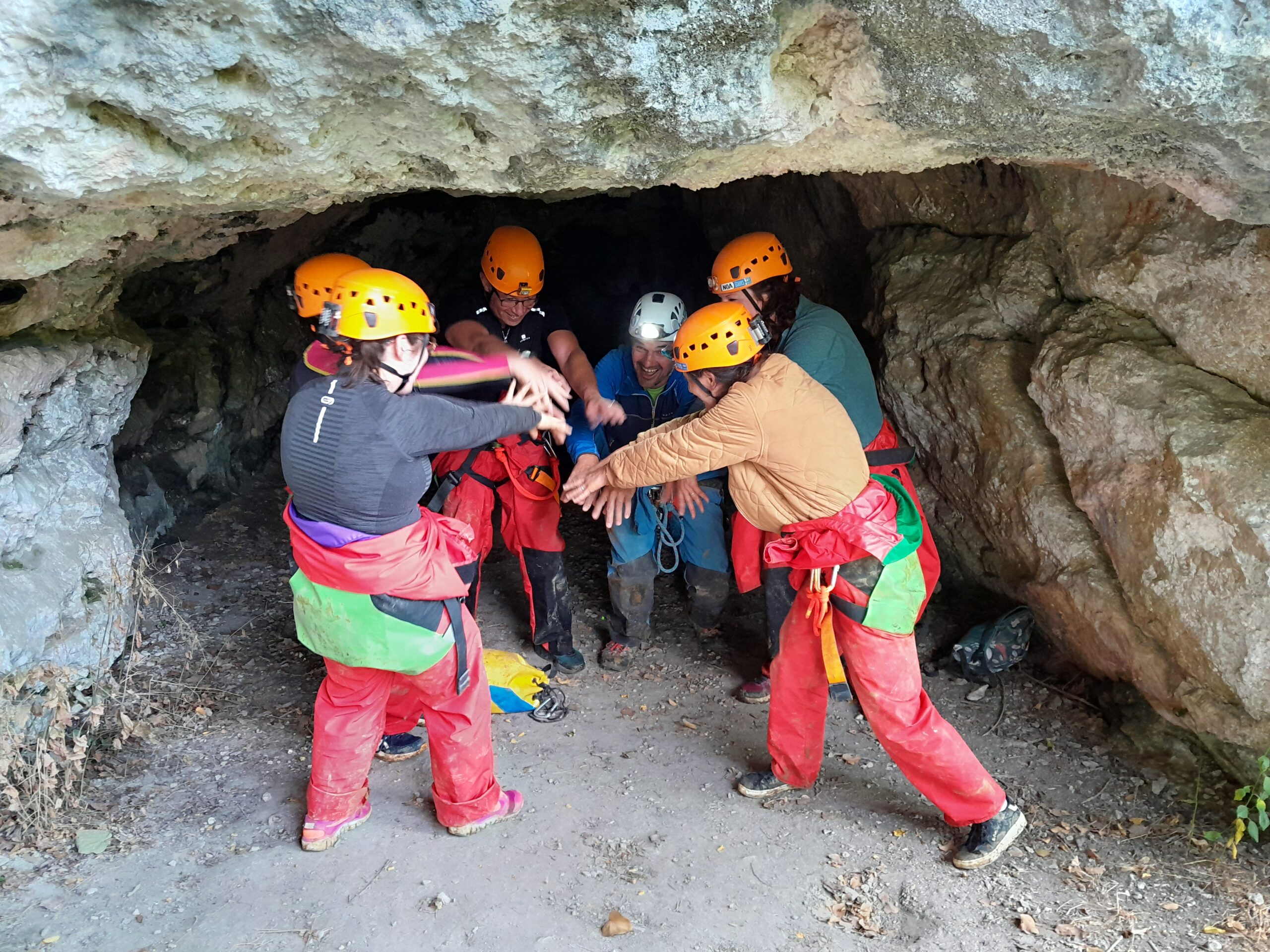 Groupe lors d’une sortie canyoning dans le Jura